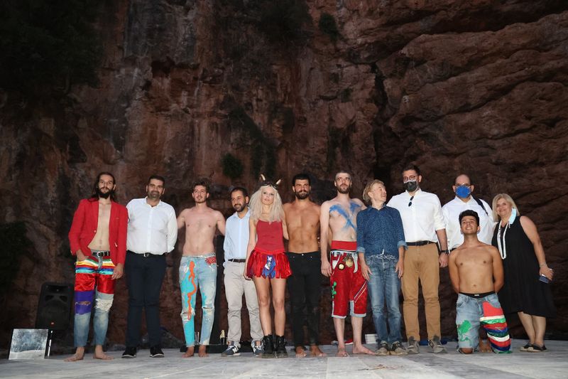 Ζωντάνεψε η Περιφέρεια Κρήτης με τον «Προμηθέα Δεσμώτη» το «Βουλισμένο Αλώνι»