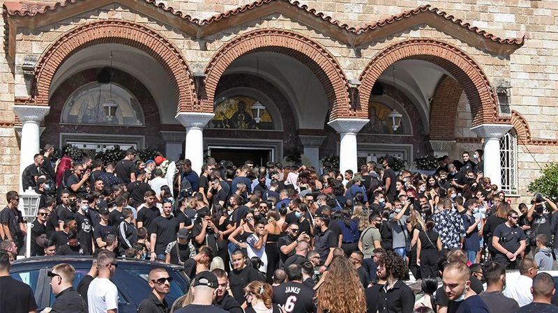 Mad Clip: Το τελευταίο «αντίο» στον τράπερ που χάθηκε σε τροχαίο (pics+vid)