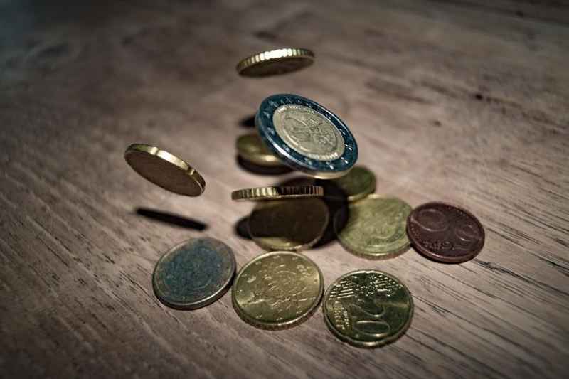Οι νέοι μισθοί του 2022 σε ιδιωτικό και δημόσιο τομέα