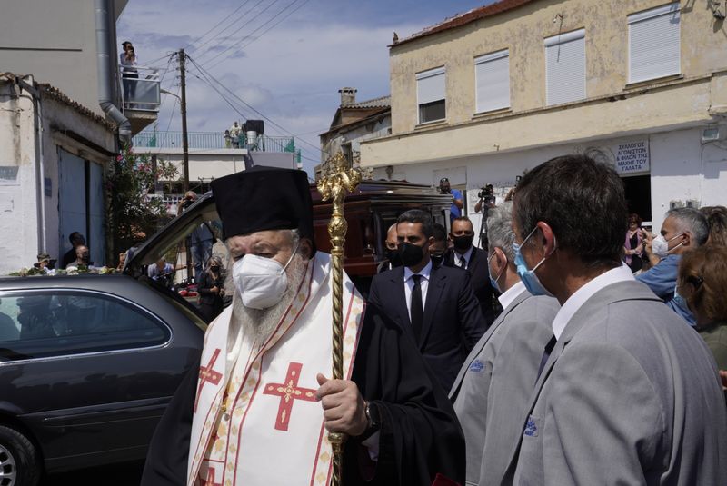 «Επέστρεψε» στην κρητική γη ο Μίκης Θεοδωράκης (pics+vid)