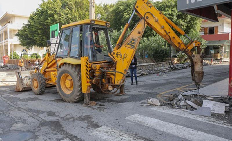 Στα εκτελούμενα έργα σε «Θαλασσινά» και οδό Κομνηνών ο Δήμαρχος Ηρακλείου