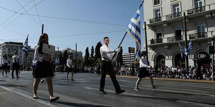 «Κληρώνει» για τις παρελάσεις της 28ης Οκτωβρίου