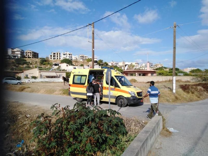 Αυτοκίνητο έπεσε σε ρέμα στο Ηράκλειο (pics)