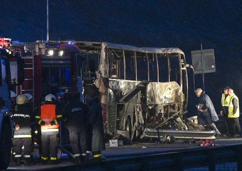 Σοκ από το τροχαίο στη Βουλγαρία με τους 46 νεκρούς: Κάηκαν ζωντανοί στο λεωφορείο