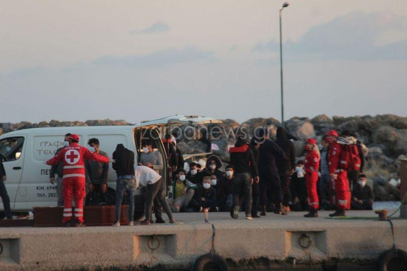 Σύριοι οι μετανάστες που διασώθηκαν ανοιχτά της Κρήτης