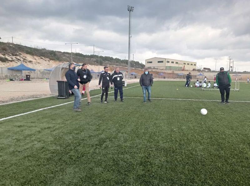 Έγιναν παιδιά για λίγο, βάζοντας γκολ στην... αλληλεγγύη (pics)