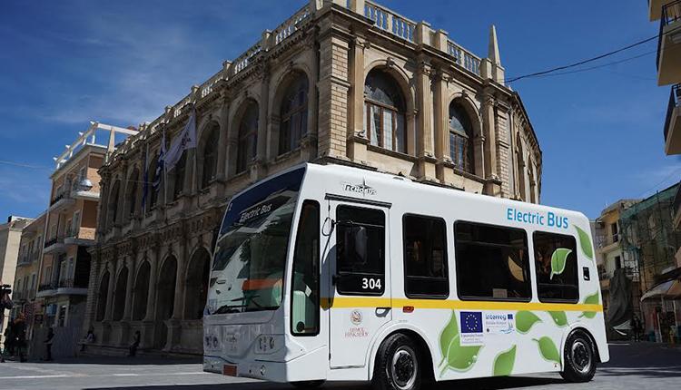 Τα mini bus επιλέγουν για τις δωρεάν μετακινήσεις τους οι δημότες Εισερχόμενα