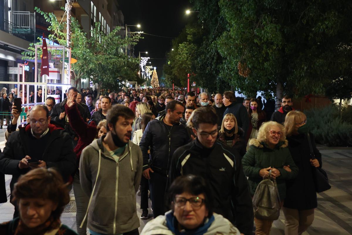 Ηράκλειο: Κυκλοφοριακό κομφούζιο λόγω... αντιεμβολιαστών (pics)