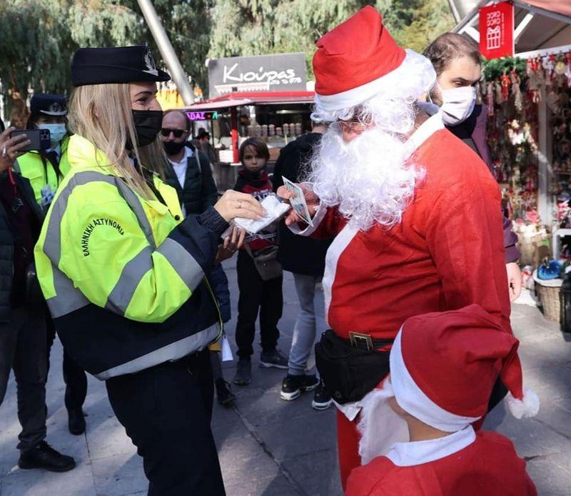 Εν όψει Χριστουγέννων και Πρωτοχρονιάς η Τροχαία μοίρασε αλκοοτέστ (pics)