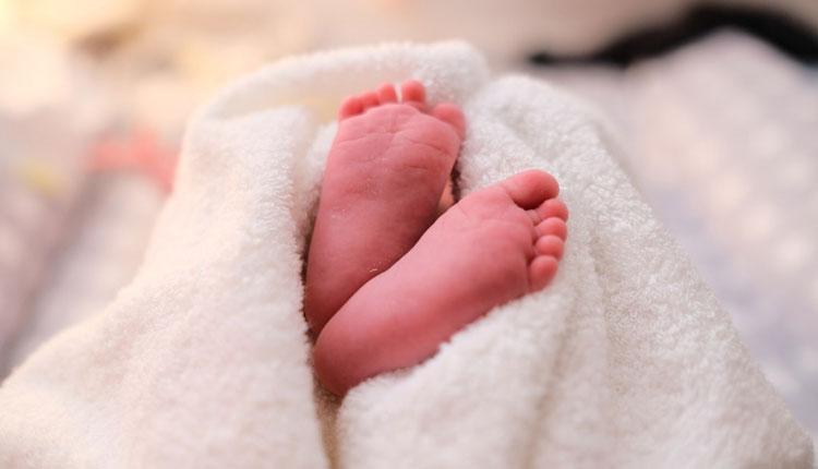 Που γεννήθηκε το πρώτο μωρό της Κρήτης για το 2024 – Ποδαρικό από κοριτσάκι