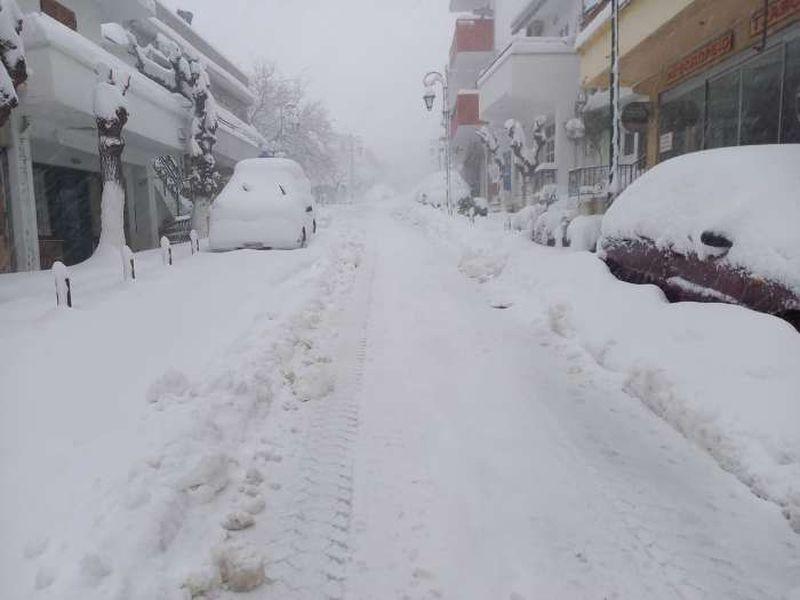 Μισό μέτρο χιόνι στα Ανώγεια (pics)