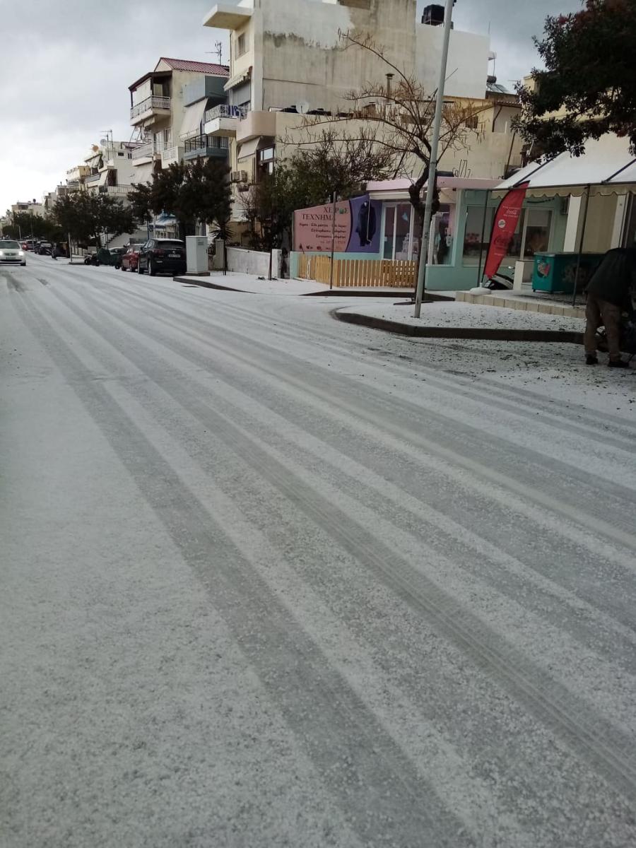 Ηράκλειο: Χιόνι και μέσα στην πόλη (pics)