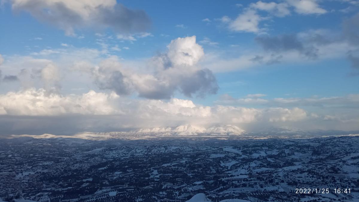 Μαγεύει η εικόνα από τον πανέμορφο Γιούχτα (pics)