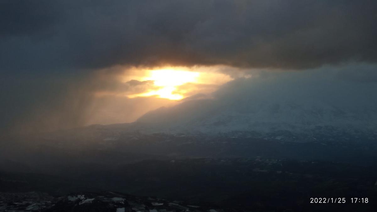 Μαγεύει η εικόνα από τον πανέμορφο Γιούχτα (pics)