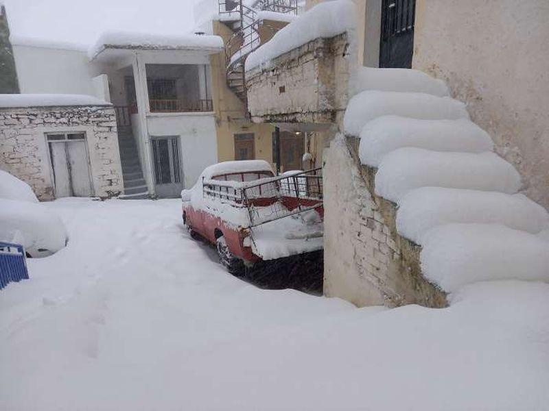 Μισό μέτρο χιόνι στα Ανώγεια (pics)