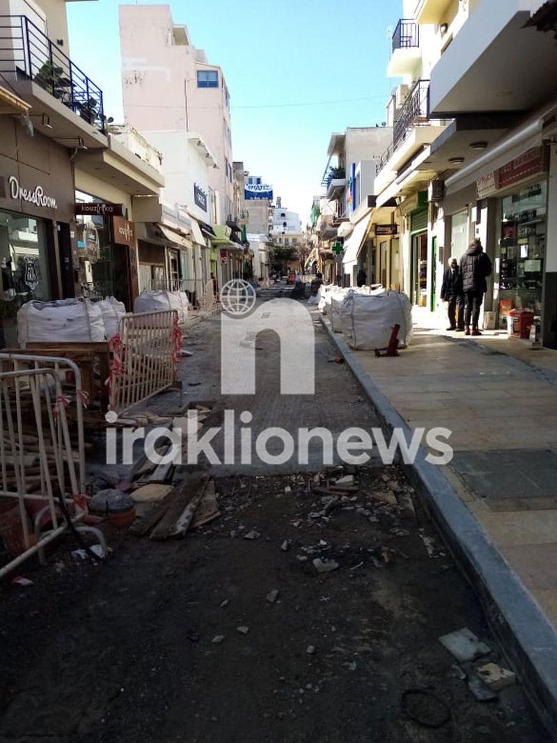 Συνεχίζονται οι εργασίες στους κεντρικούς δρόμους του Ηρακλείου (pics)