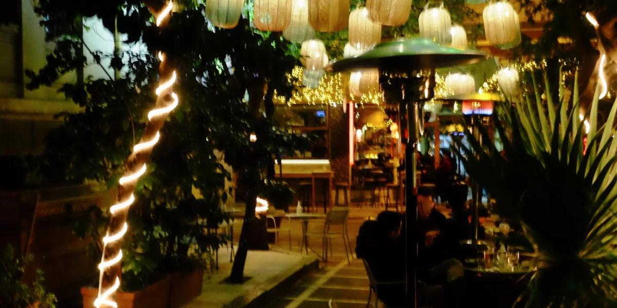 Μέτρα: Χωρίς καρναβάλια για τρίτη χρονιά, παραμένουν μέτρα στην εστίαση