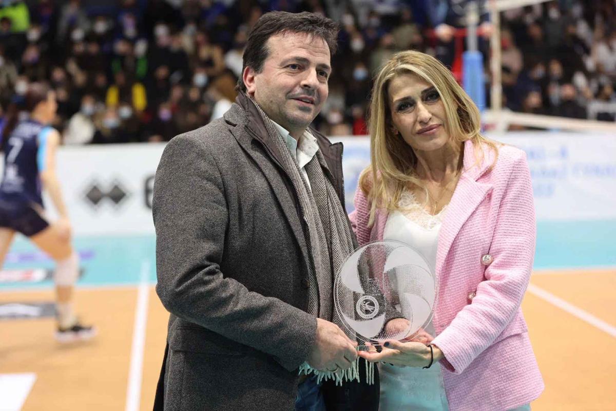 Τιμητικές βραβεύσεις σε Περιφερειάρχη-Περιφέρεια από την Εθνική Ομοσπονδία Πετοσφαίρισης