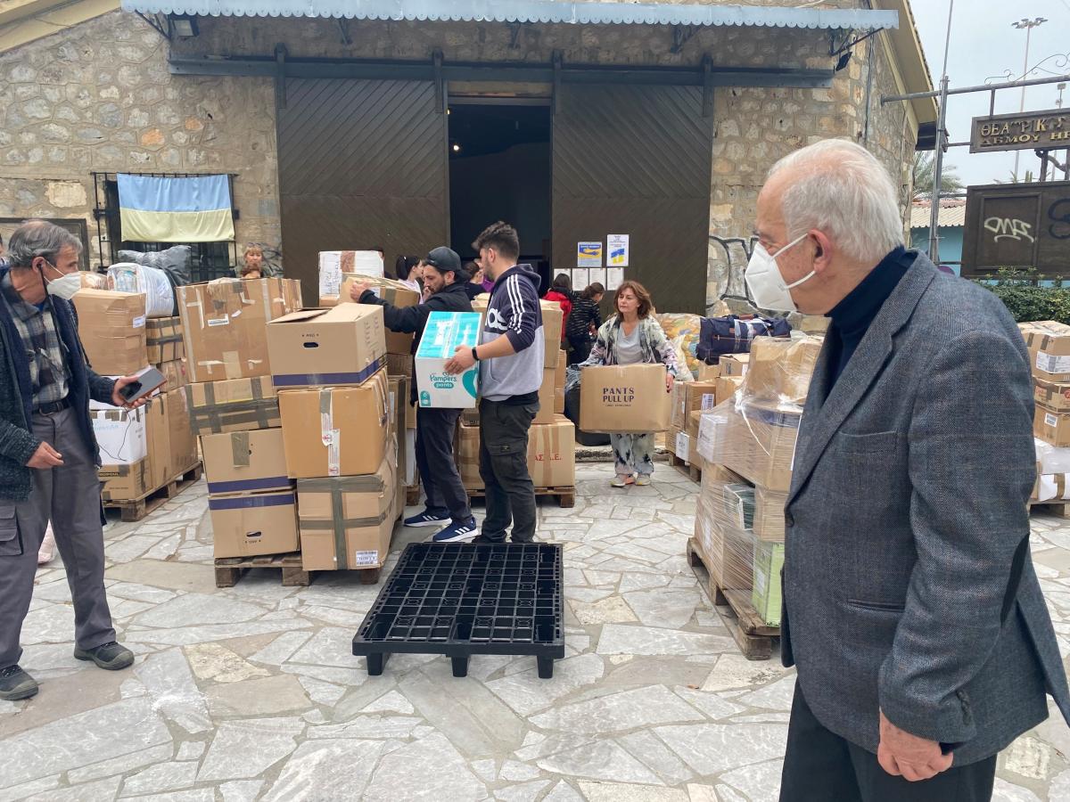 Ένα ακόμη φορτηγό με ανθρωπιστική βοήθεια από τον Δήμο Ηρακλείου προς τον ουκρανικό λαό (pics)