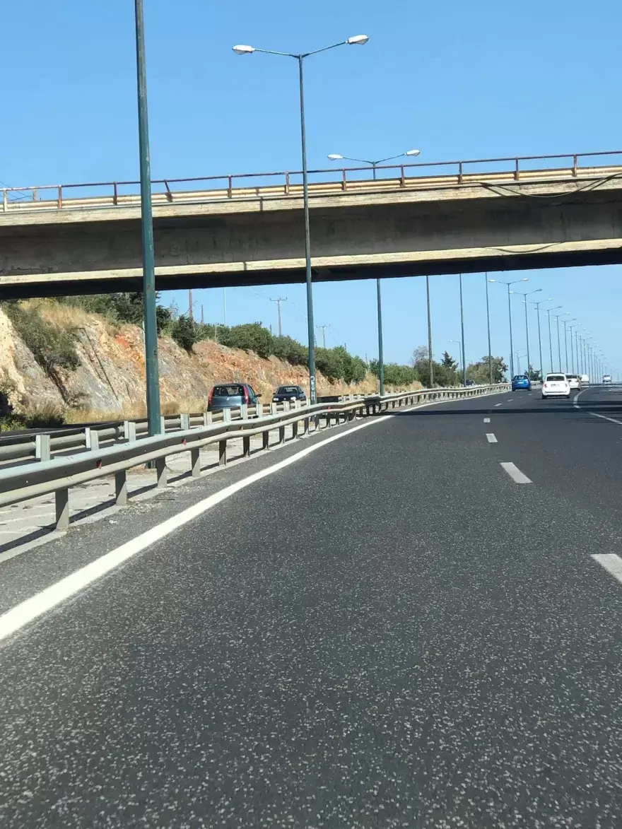 Ηράκλειο: Ασυνείδητος οδηγός κινούταν στο αντίθετο ρεύμα στην Εθνική Οδό! (pics)