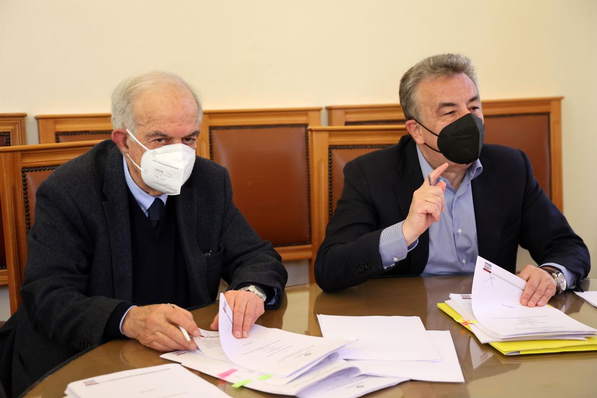 Υπογραφή συμβάσεων για δυο εμβληματικά έργα στον Δήμο Ηρακλείου 3 Υπογραφή συμβάσεων για δυο εμβληματικά έργα στον Δήμο Ηρακλείου