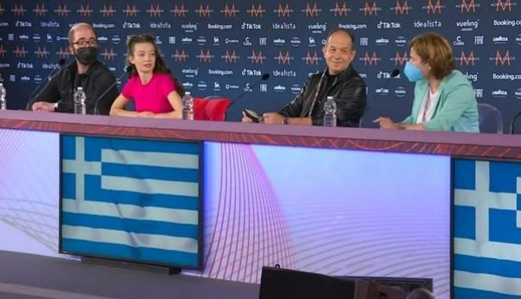 Eurovision 2022: Ρατσιστική ερώτηση στην Αμάντα Γεωργιάδη - Επέμβαση από την ΕΡΤ