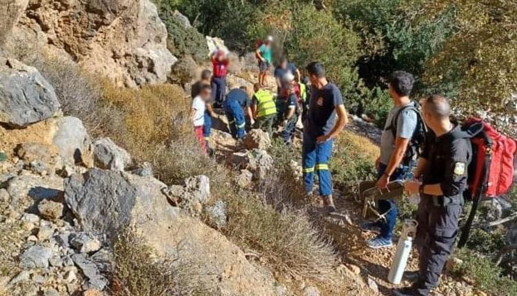 Κρήτη: Ολονύχτια επιχείρηση της Πυροσβεστικής για τον εντοπισμό ενός τουρίστα – Χάθηκε σε μονοπάτι