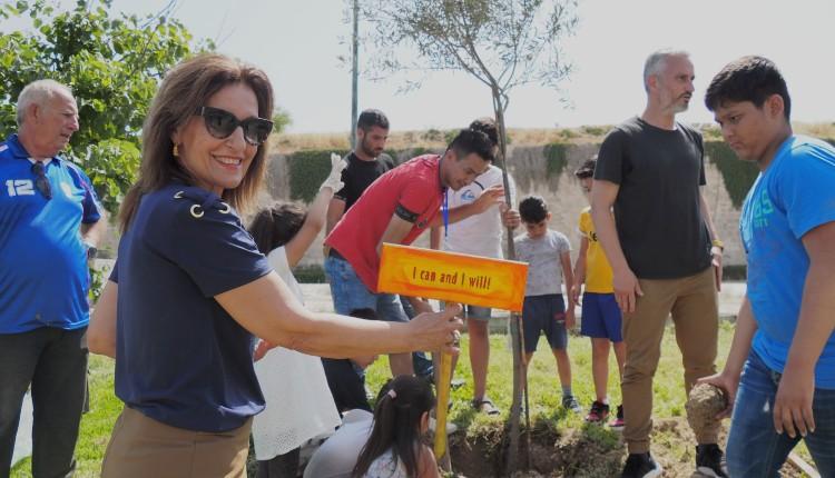 Refugee Week Greece: Παρών στην δράση «Φύτεψε ένα σπόρο» ο Δήμαρχος Ηρακλείου (pics)