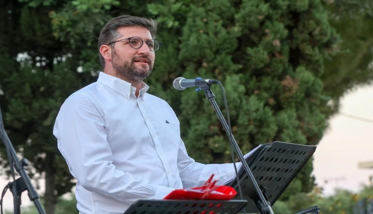 Μποκέας: «Tο Μαλεβίζι υποκλίνεται στο Θεοδωράκη της Ελλάδας, το Μίκη του κόσμου». (pics + vid)