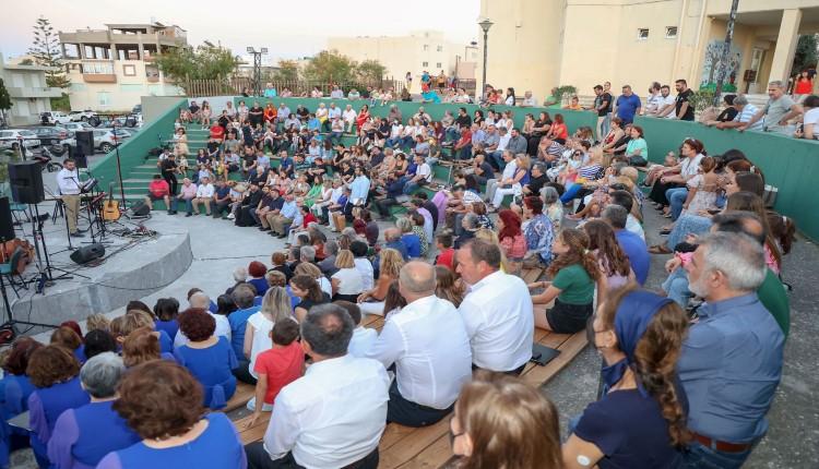 Μποκέας: «Tο Μαλεβίζι υποκλίνεται στο Θεοδωράκη της Ελλάδας, το Μίκη του κόσμου». (pics + vid)
