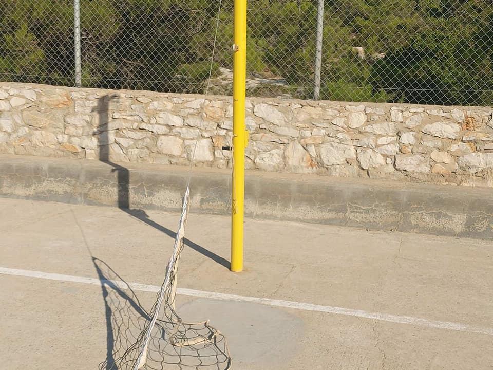 Βανδάλισαν το δημοτικό σχολείο στην Γαύδο! (pics) 5 Βανδάλισαν το δημοτικό σχολείο στην Γαύδο! (pics)