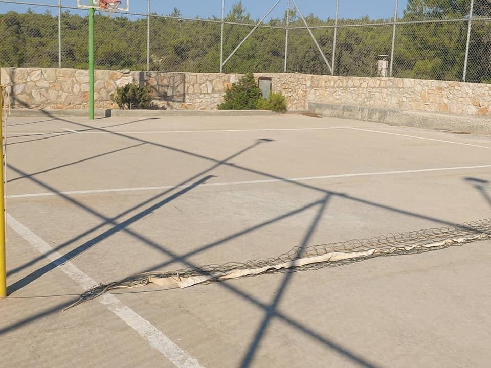 Βανδάλισαν το δημοτικό σχολείο στην Γαύδο! (pics) 4 Βανδάλισαν το δημοτικό σχολείο στην Γαύδο! (pics)