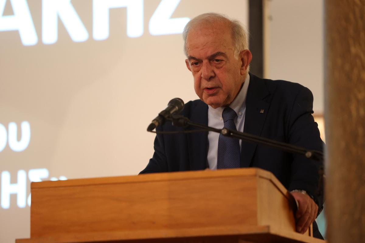 Συγκίνηση στη βράβευση του Ιωσήφ Σηφάκη! (pics) 4 Συγκίνηση στη βράβευση του Ιωσήφ Σηφάκη! (pics)