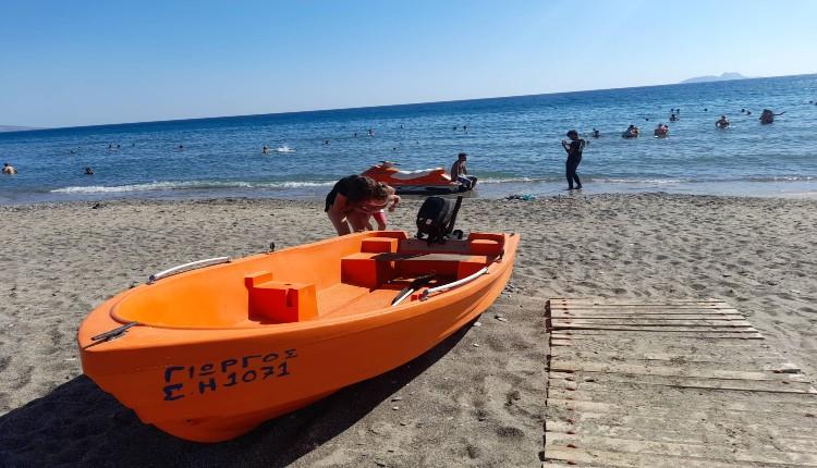 Ιδανικός προορισμός για κολύμπι και όχι μόνο η παραλία στον Κόκκινο Πύργο (pics)