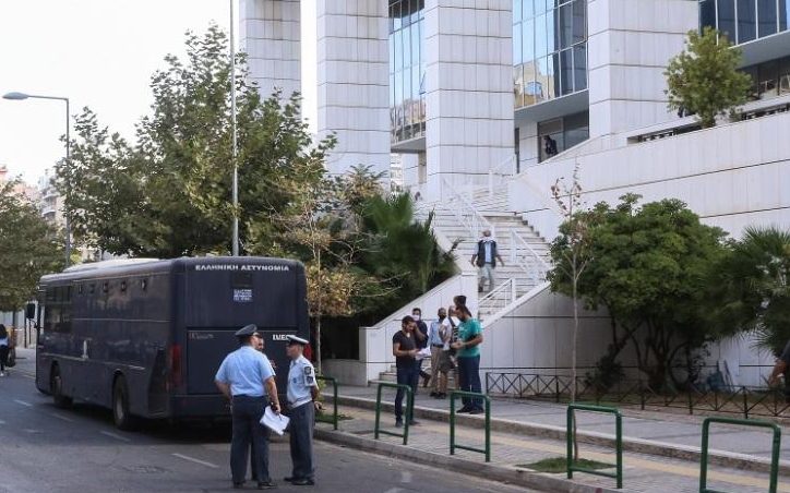 Σοβαρό επεισόδιο έξω από το Εφετείο Αθηνών