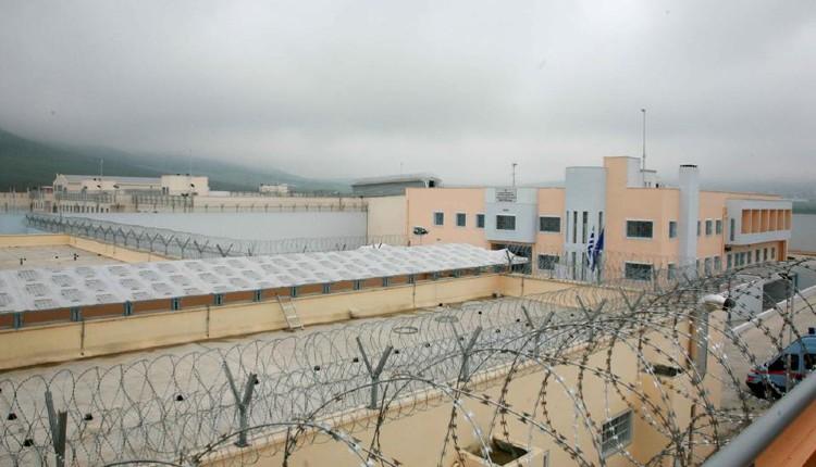 Αιφνιδιαστική έρευνα σε φυλακές – Βρέθηκαν ναρκωτικά, μαχαίρια και μια αυτοσχέδια λίμα