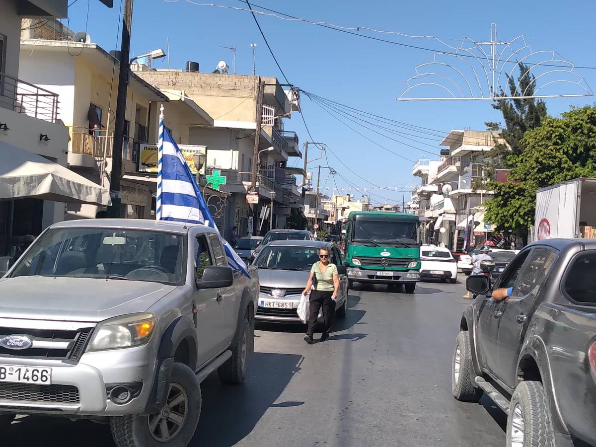 Τυμπάκι: Με μεγάλη συμμετοχή κατευθύνονται προς το αεροδρόμιο Ηρακλείου για το αγροτικό συλλαλητήριο (pics) 8 Τυμπάκι: Με μεγάλη συμμετοχή κατευθύνονται προς το αεροδρόμιο Ηρακλείου για το αγροτικό συλλαλητήριο (pics)