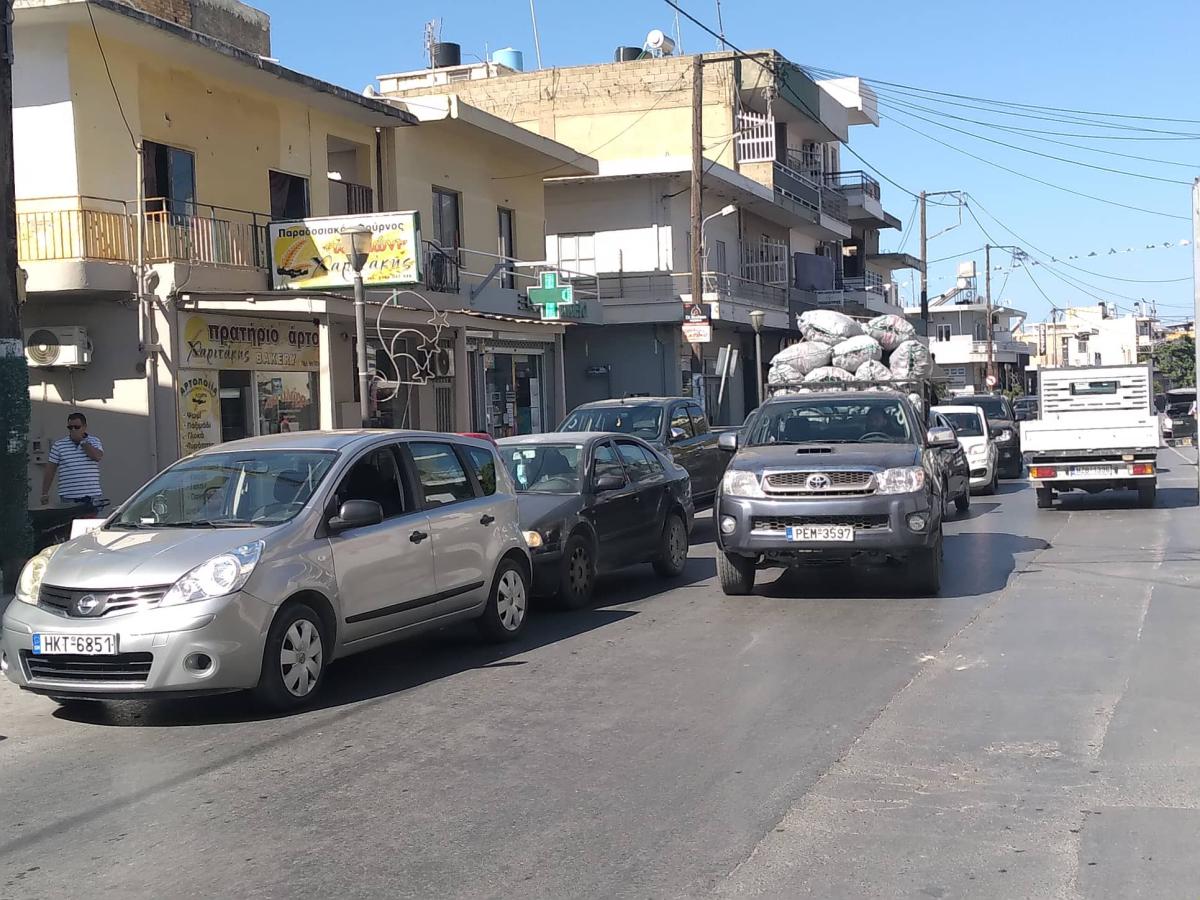 Τυμπάκι: Με μεγάλη συμμετοχή κατευθύνονται προς το αεροδρόμιο Ηρακλείου για το αγροτικό συλλαλητήριο (pics) 13 Τυμπάκι: Με μεγάλη συμμετοχή κατευθύνονται προς το αεροδρόμιο Ηρακλείου για το αγροτικό συλλαλητήριο (pics)