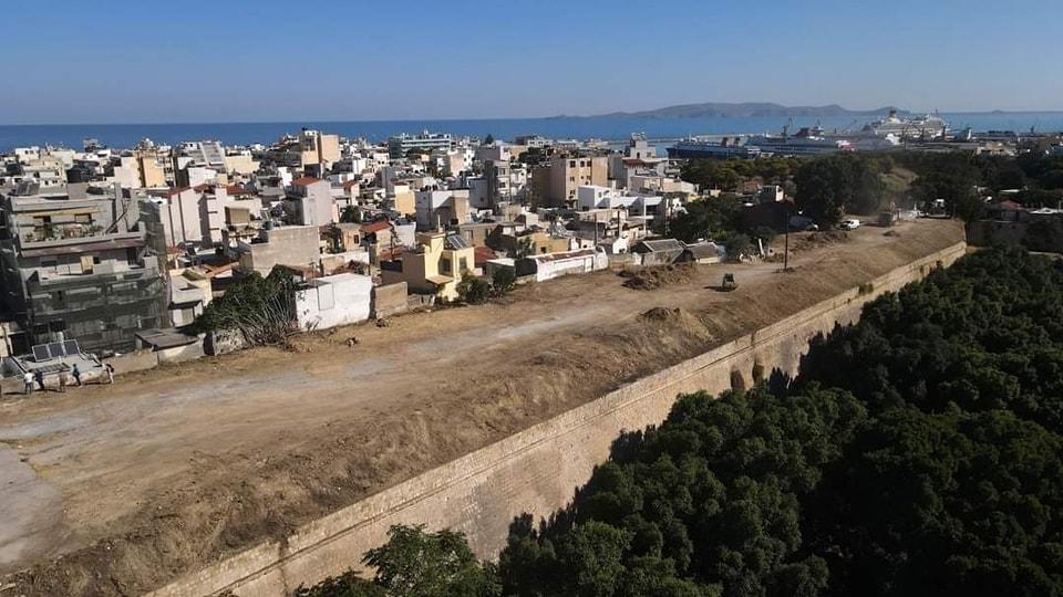 Ηράκλειο: Ξεκίνησαν οι εργασίες στη περιοχή της Βίγλας! (pics) 7 Ηράκλειο: Ξεκίνησαν οι εργασίες στη περιοχή της Βίγλας! (pics)