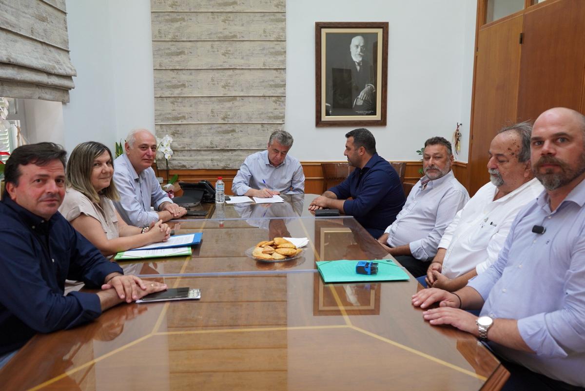 Στις «ράγες» δύο σημαντικά έργα στο επαρχιακό οδικό δίκτυο της Μεσαράς! 4 Στις «ράγες» δύο σημαντικά έργα στο επαρχιακό οδικό δίκτυο της Μεσαράς!