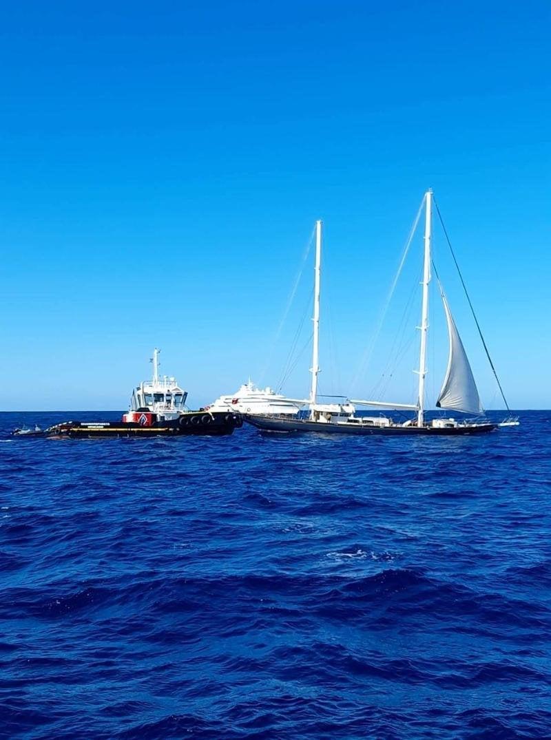 «Ακυβέρνητη» θαλαμηγός ανοιχτά της Κρήτης – Άμεση επέμβαση του λιμενικού (pic)