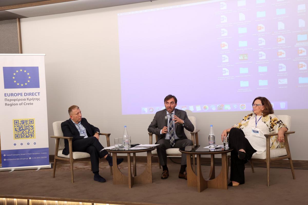 Συνεργασία του Παντείου Πανεπιστημίου, της Περιφέρειας Κρήτης και της Διάσκεψη των Περιφερειακών Θαλάσσιων Περιφερειών