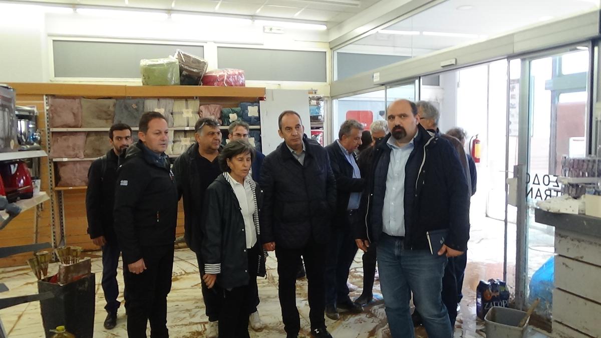 Στα δύσκολα είμαστε όλοι μαζί!