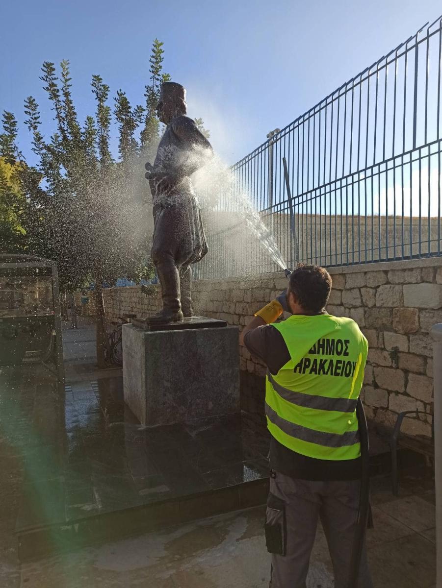 Στον Ξηροπόταμο αύριο η "επιχείρηση σκούπα" του Δήμου Ηρακλείου 3 Στον Ξηροπόταμο αύριο η "επιχείρηση σκούπα" του Δήμου Ηρακλείου