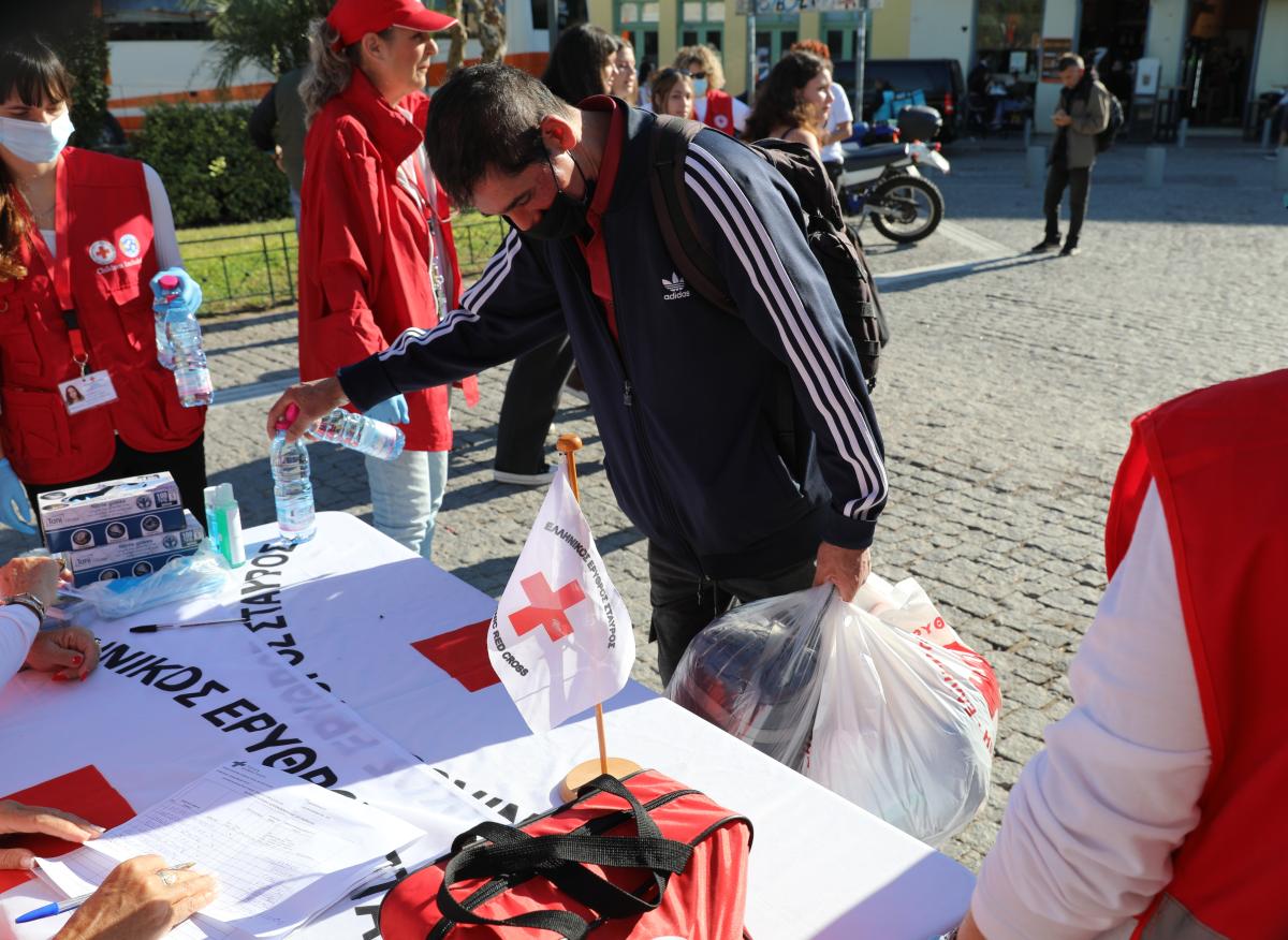 O Ελληνικός Ερυθρός Σταυρός υποστήριξε τους αστέγους που διαβιούν στην Αθήνα 5 O Ελληνικός Ερυθρός Σταυρός υποστήριξε τους αστέγους που διαβιούν στην Αθήνα