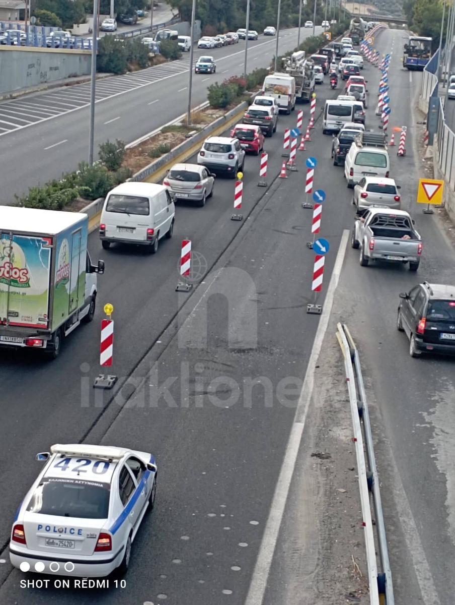 Συνεχίζεται το κομφούζιο στην Εθνική - Αφόρητη κίνηση το μεσημέρι στο ύψος της Παπαναστασίου (pics) 6 Συνεχίζεται το κομφούζιο στην Εθνική - Αφόρητη κίνηση το μεσημέρι στο ύψος της Παπαναστασίου (pics)