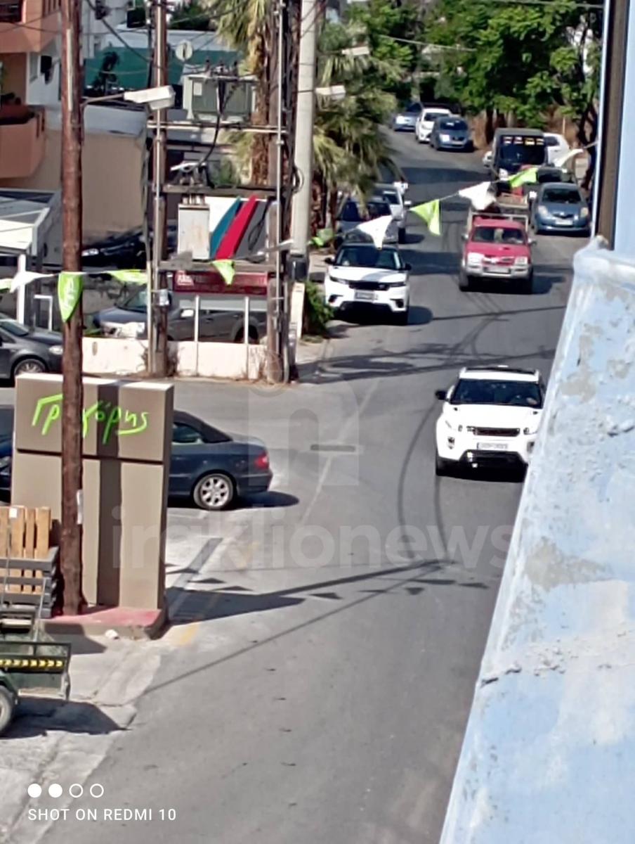 Συνεχίζεται το κομφούζιο στην Εθνική - Αφόρητη κίνηση το μεσημέρι στο ύψος της Παπαναστασίου (pics) 9 Συνεχίζεται το κομφούζιο στην Εθνική - Αφόρητη κίνηση το μεσημέρι στο ύψος της Παπαναστασίου (pics)