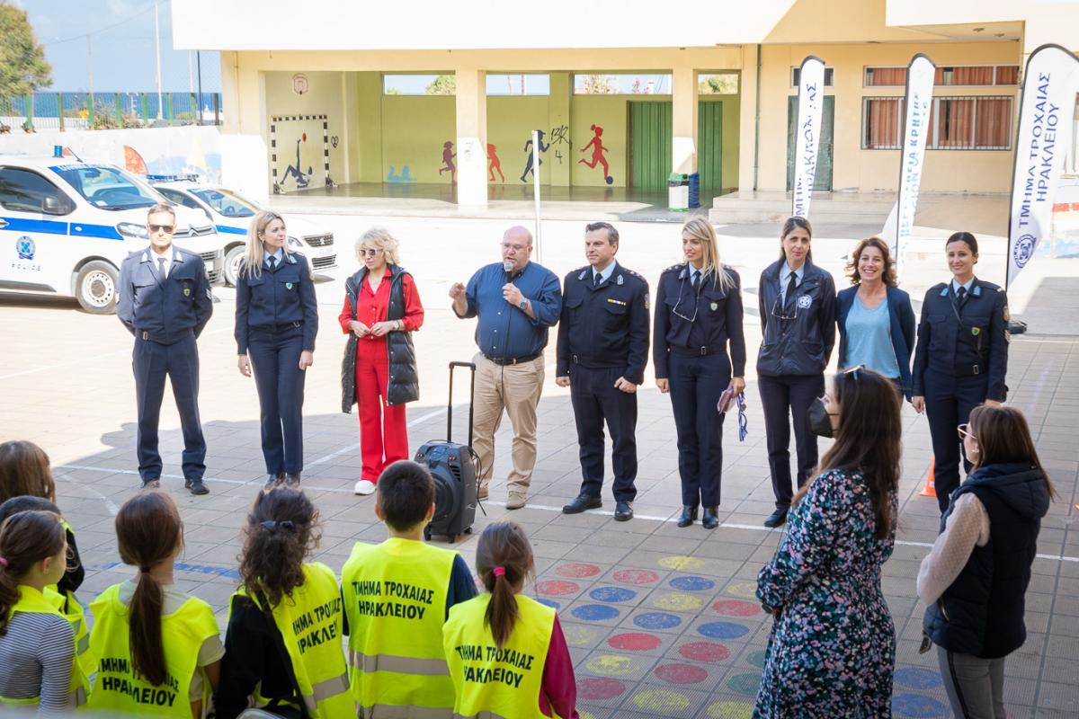Μηνύματα «ΖΩΗΣ» από τους μαθητές του 4ου Δ.Σ. Ηρακλείου