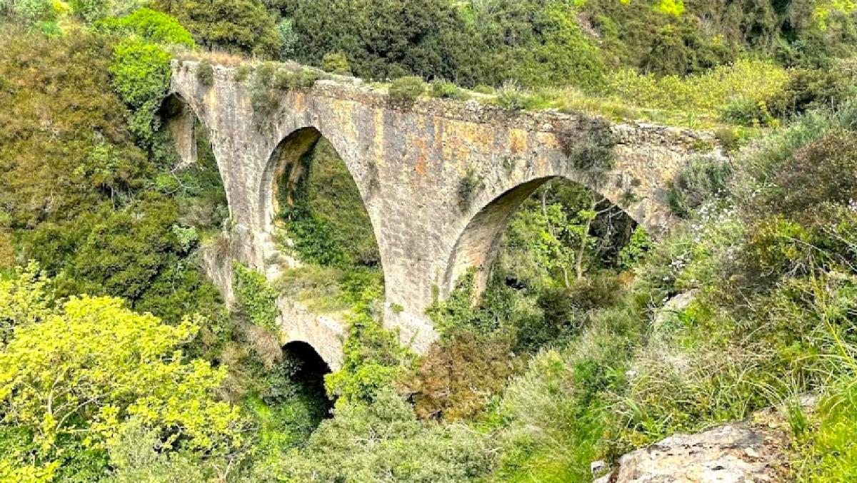 Κυριακάτικη εξόρμηση σε Σπήλια - Γιούχτα - Αρχάνες