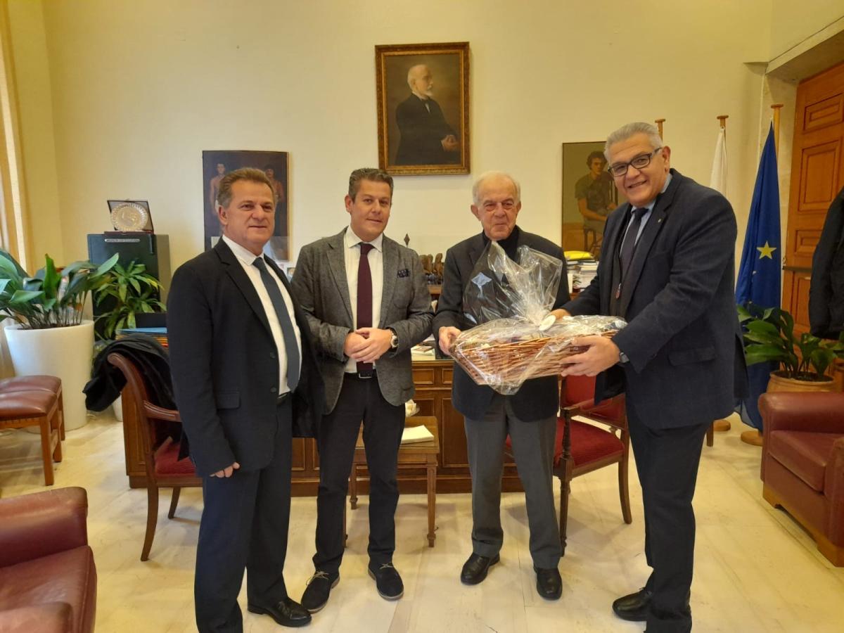 Έδωσε τις ευχές της η Δ.Ε.Ε.Π (Νο.Δ.Ε.) στους Φορείς της πόλης (Pics)